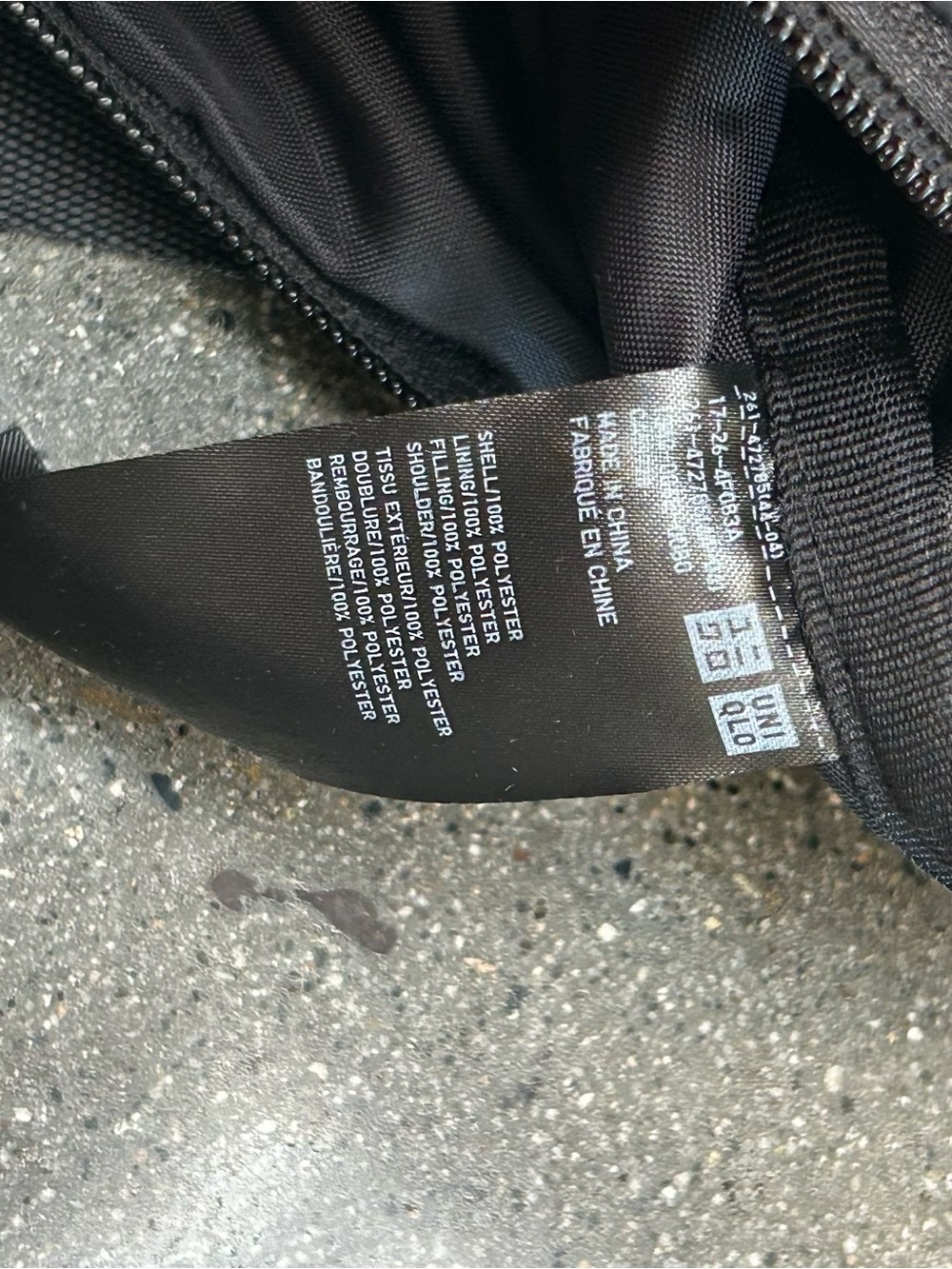 Uniqlo bag bundle!! - Picture 3 of 9